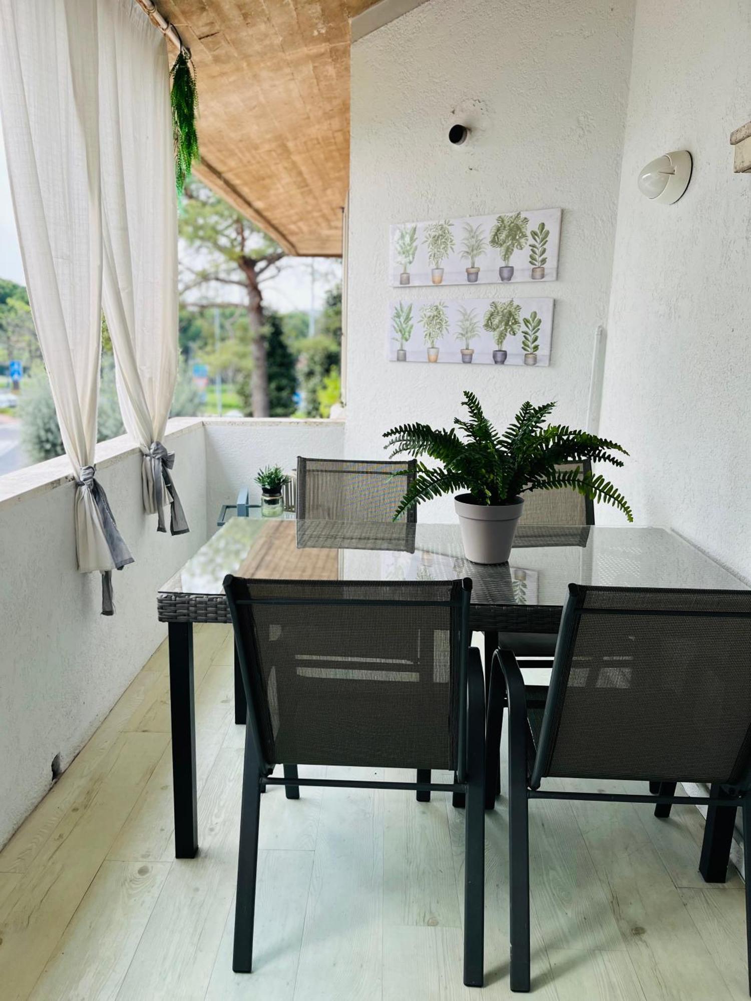 Your Familyapartment In Sirmione Kültér fotó