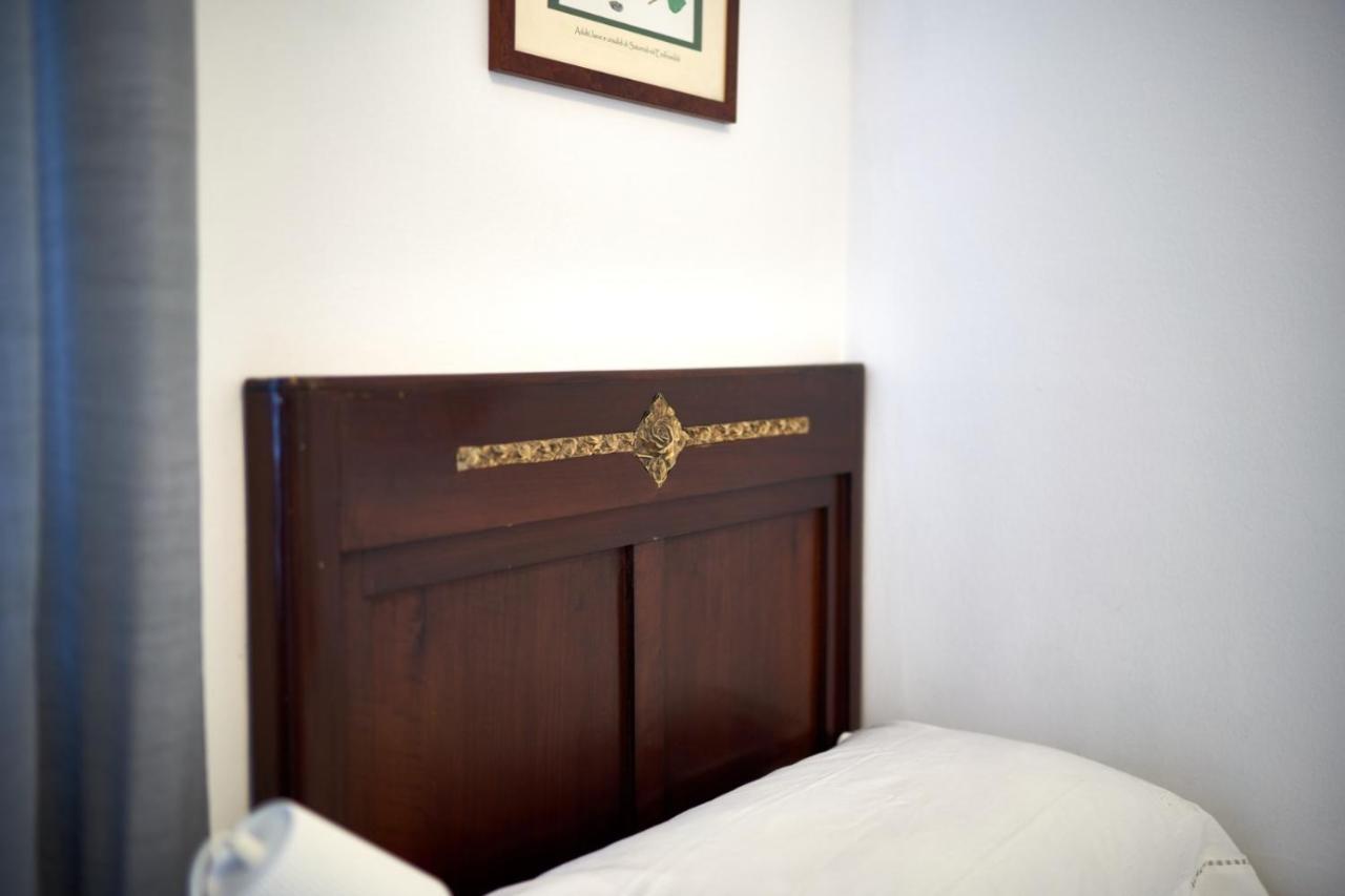 Your Familyapartment In Sirmione Kültér fotó